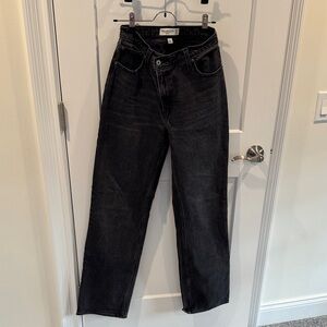 Abercrombie & Fitch 90s relaxed Jean high rise